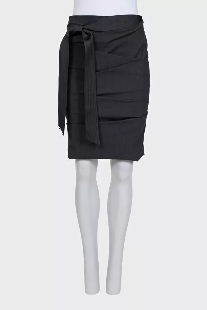 Gray skirt with frills
