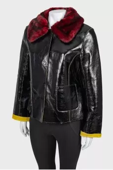 Patent coat with fur collar