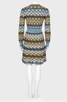 Fitted dress with pattern