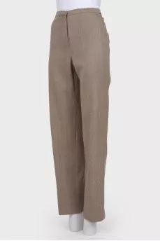 High-waisted trousers made of wool