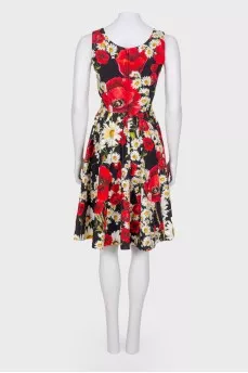 Dress with a floral print