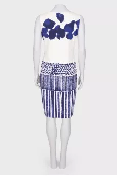 Dress with an abstract blue print