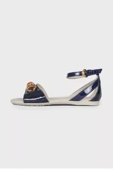 Children's sandals with bamboo accessory