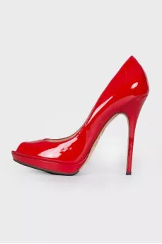 LACK Red shoes