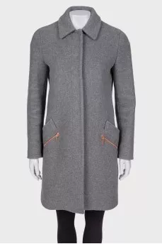 Wool coat with pink zippers