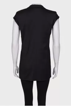 Black jacket without sleeves