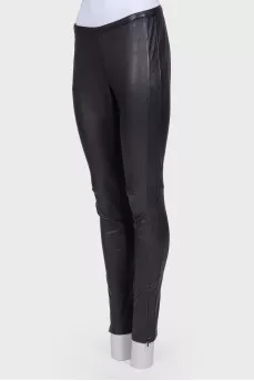 Black narrow trousers