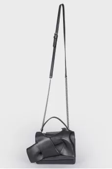 Bag with leather bow