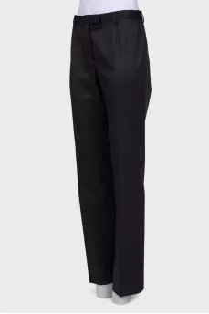 Regular fit trousers with tag