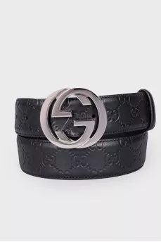 Leather belt with brand logo