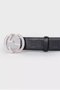 Leather belt with brand logo