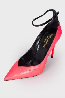 Pink heeled shoes with tag