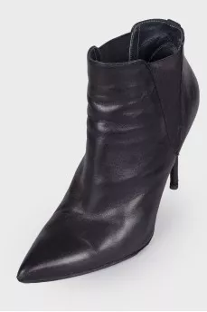 Leather ankle boots with stiletto heels
