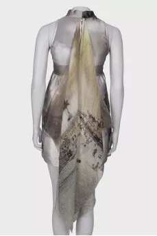 Silk dress with decor on the back