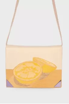 Бежевая сумка с аппликацией из дерева