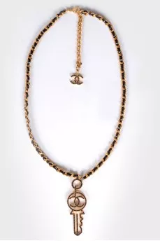 Ожерелье CHANEL GOLD CC KEY LEATHER CHAIN NECKLACE (RUNWAY 2017)