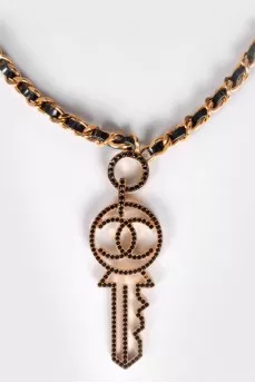 Ожерелье CHANEL GOLD CC KEY LEATHER CHAIN NECKLACE (RUNWAY 2017)