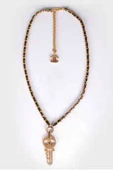 Ожерелье CHANEL GOLD CC KEY LEATHER CHAIN NECKLACE (RUNWAY 2017)