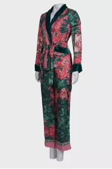 Silk suit with velor trim