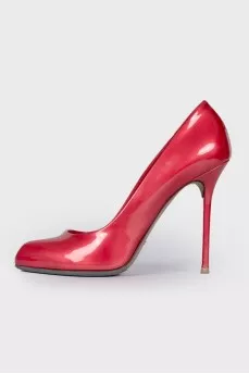 Red patent leather shoes