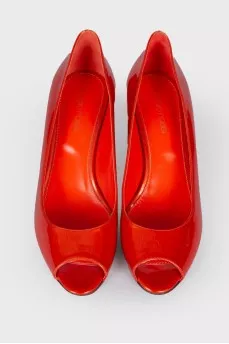 Orange shoes with open toecap