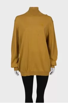 Turtle neck wool sweater