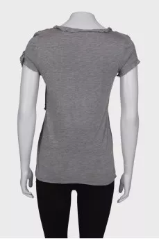 Gray T-shirt with a bow
