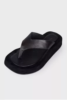 Square toecap flip flops