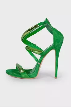 Sandals with metal inserts