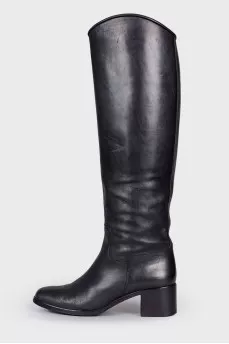 Block heel boots