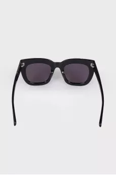 Black Frame Sunglasses