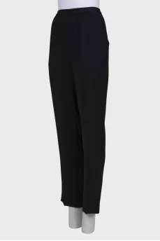 Black trousers with elastic