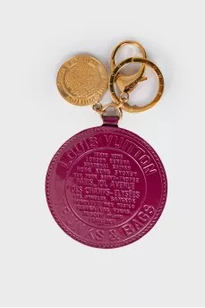 Keychain with medallions