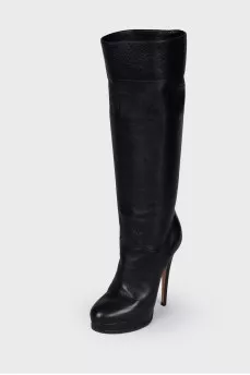 High heel boots