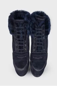 Suede ankle boots with fur insert