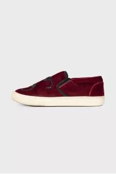 Textile slip-ons with beaded embroidery