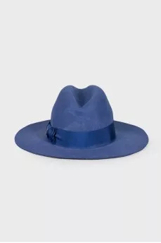 Wool blue hat with a bow
