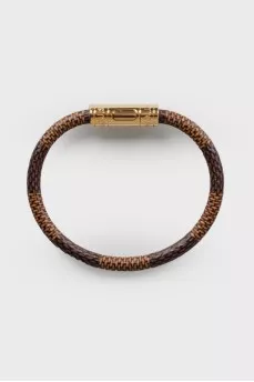 Leather bracelet with golden insert