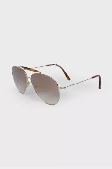 Sunglasses with leopard inserts