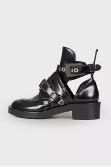 Buckle patent leather ankle boots
