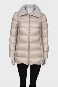 Cropped beige down jacket