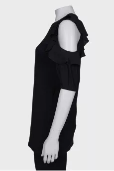 Off-the-shoulder blouse with ruffles