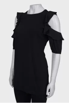 Off-the-shoulder blouse with ruffles