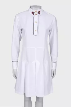 White dress with sequins at the collar