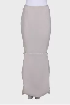 Back cut maxi skirt