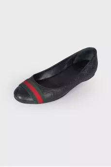 Black leather ballerina shoes