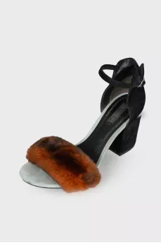 Sandals with real fur