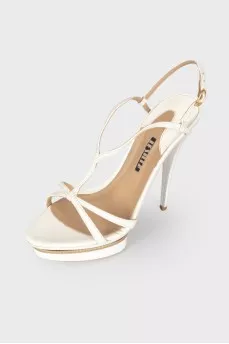 Leather sandals with gold-tone hardware