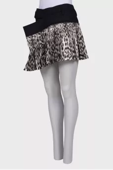 Pleated wrap skirt with tag