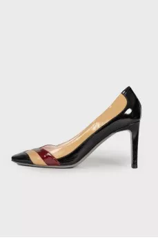 Patent shoes with a square toe